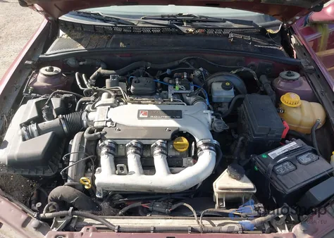 2001 Saturn Lw300 from USA, damaged, VIN 1G8JW82R71Y556879